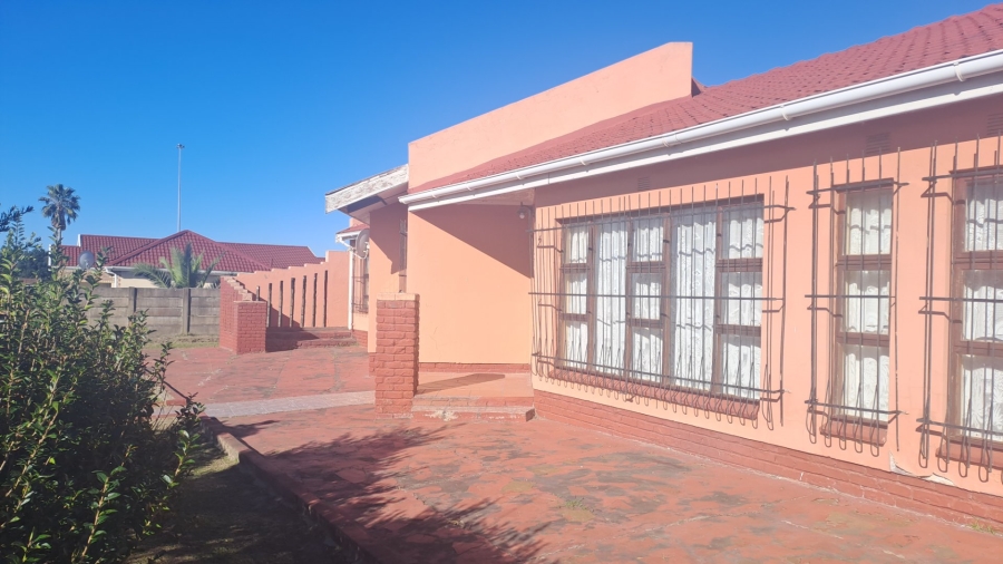 4 Bedroom Property for Sale in Mdantsane Nu 17 Eastern Cape